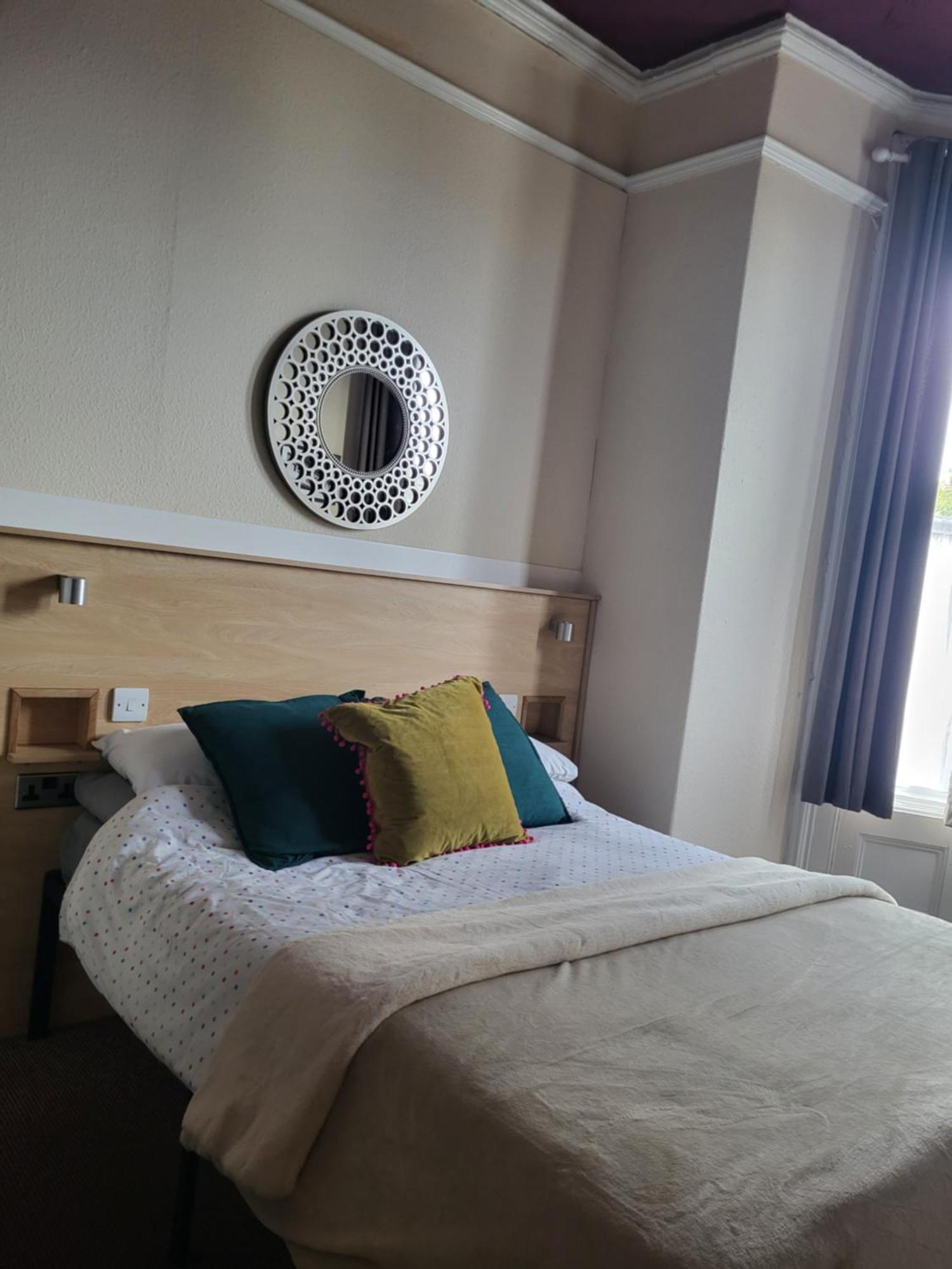Station Guesthouse - Key Pad Entry Lancaster Ngoại thất bức ảnh
